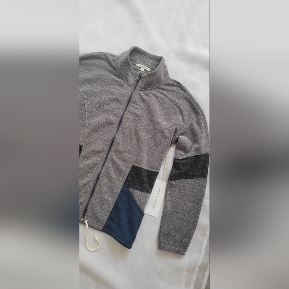 NWT! Preppy Lightweight Women's Threads for Thought Hoodie/Jacket Size Small - Picture 3 of 7